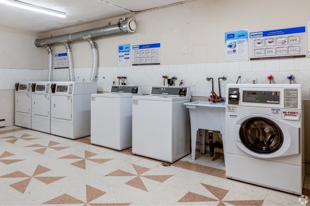 25 Nash Road North - Photo 7 of 8