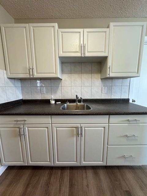 9 Pearson Pl - Photo 2 of 25