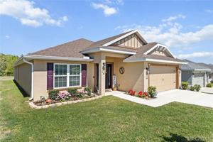 featured image of 615 W Rexford Dr