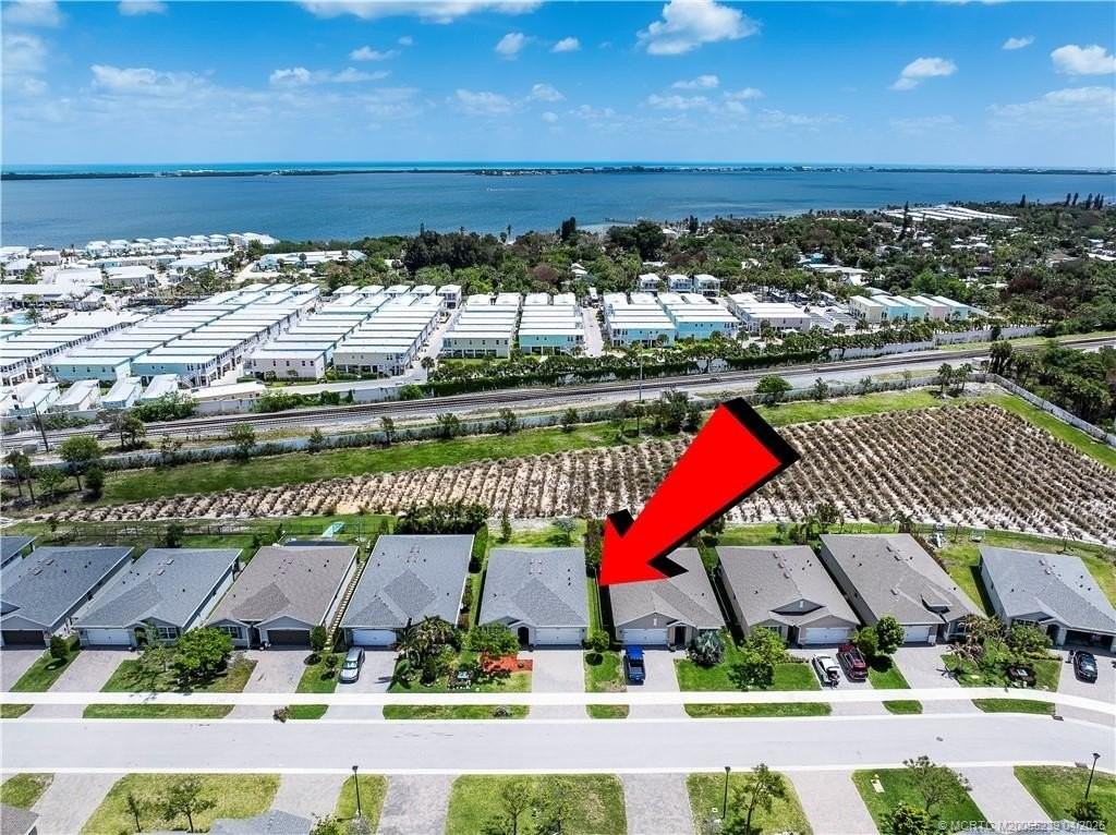 2730 Ne Breezeway Cir - Photo 7 of 36