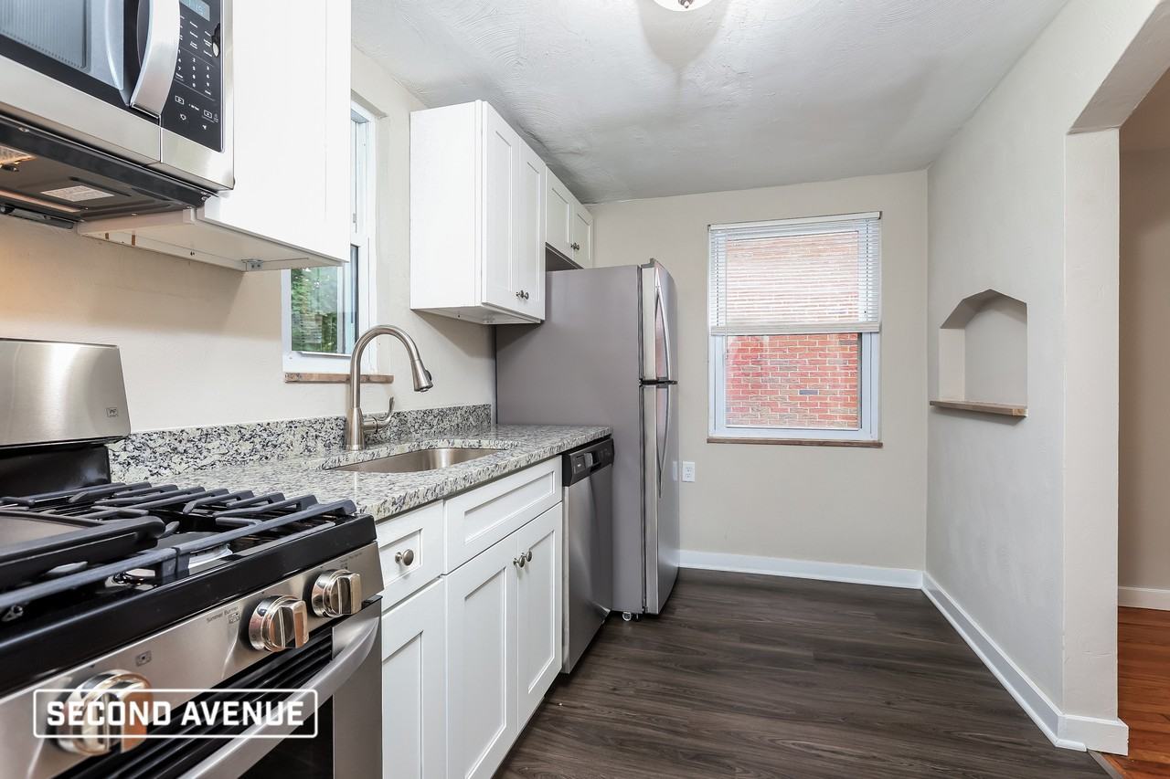 106 Watson Blvd - Photo 2 of 13