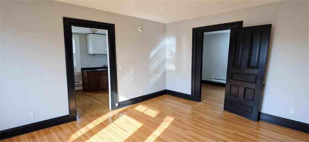 283 Front Ave - Photo 5 of 11