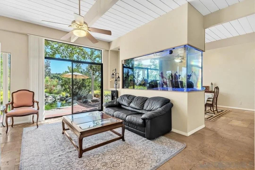 4588 Conrad Dr - Photo 4 of 32