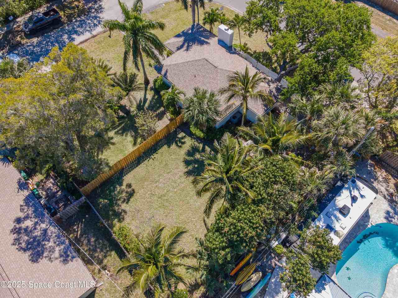 346 3rd Ave - Photo 5 of 47