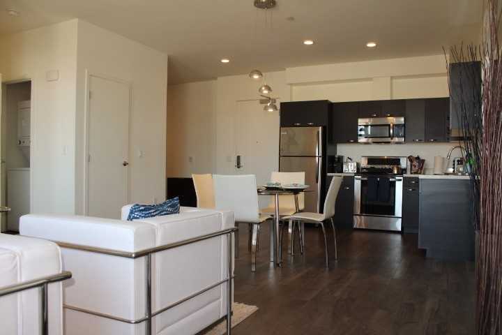 33 Seneca Ave - Photo 4 of 20