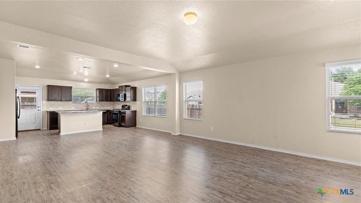 5251 Honeyflower - Photo 5 of 19