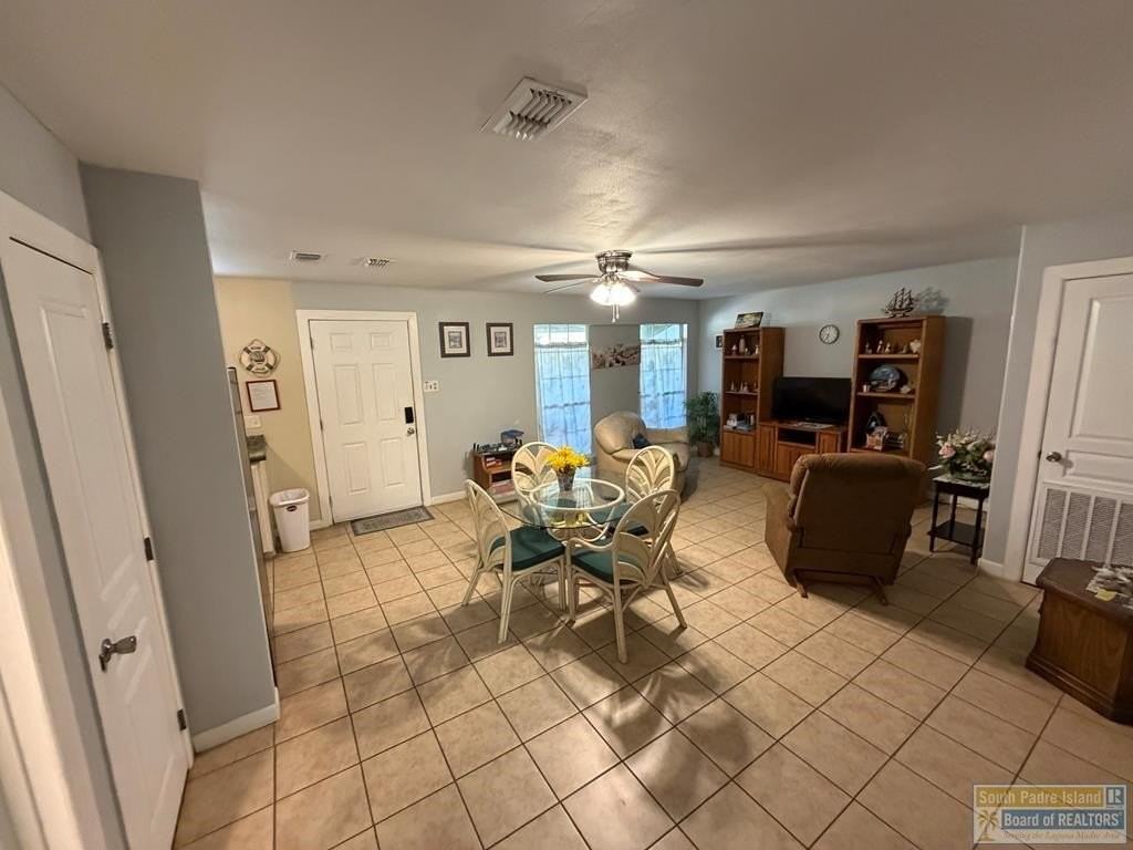 121 Madison St - Photo 4 of 9