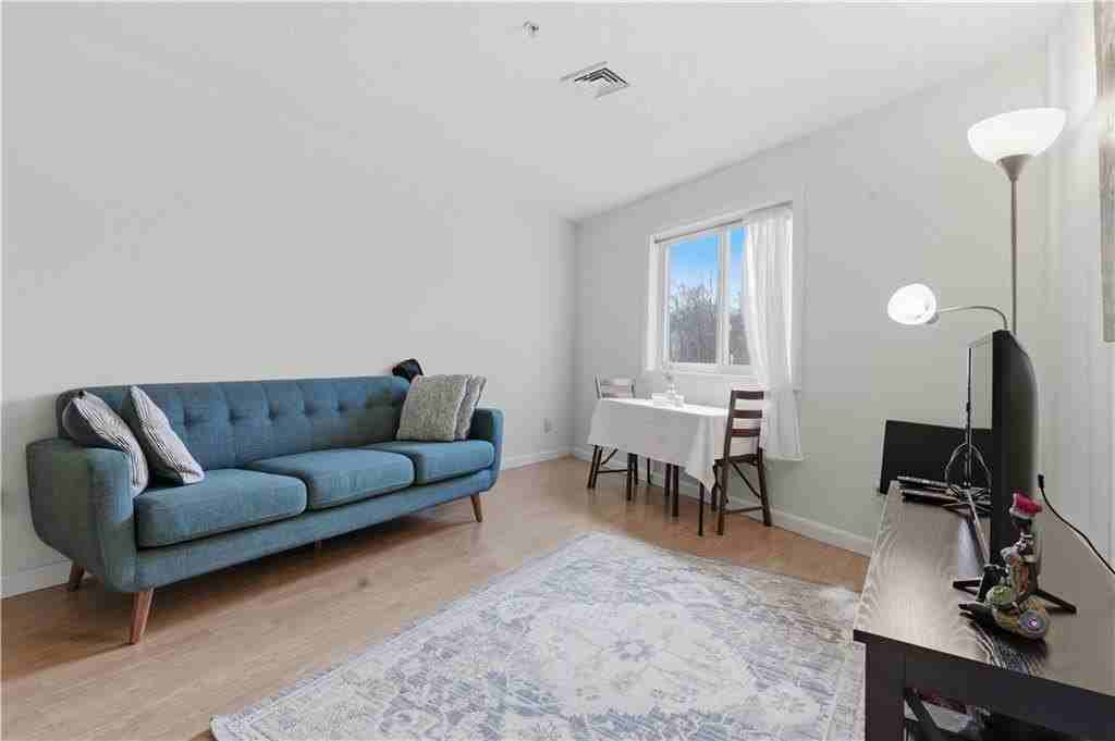 31 Devereux St #207 - Photo 6 of 27