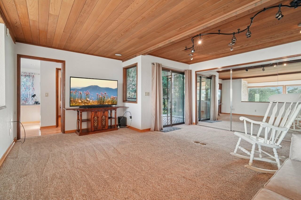 5408 Sunset Ave - Photo 3 of 37