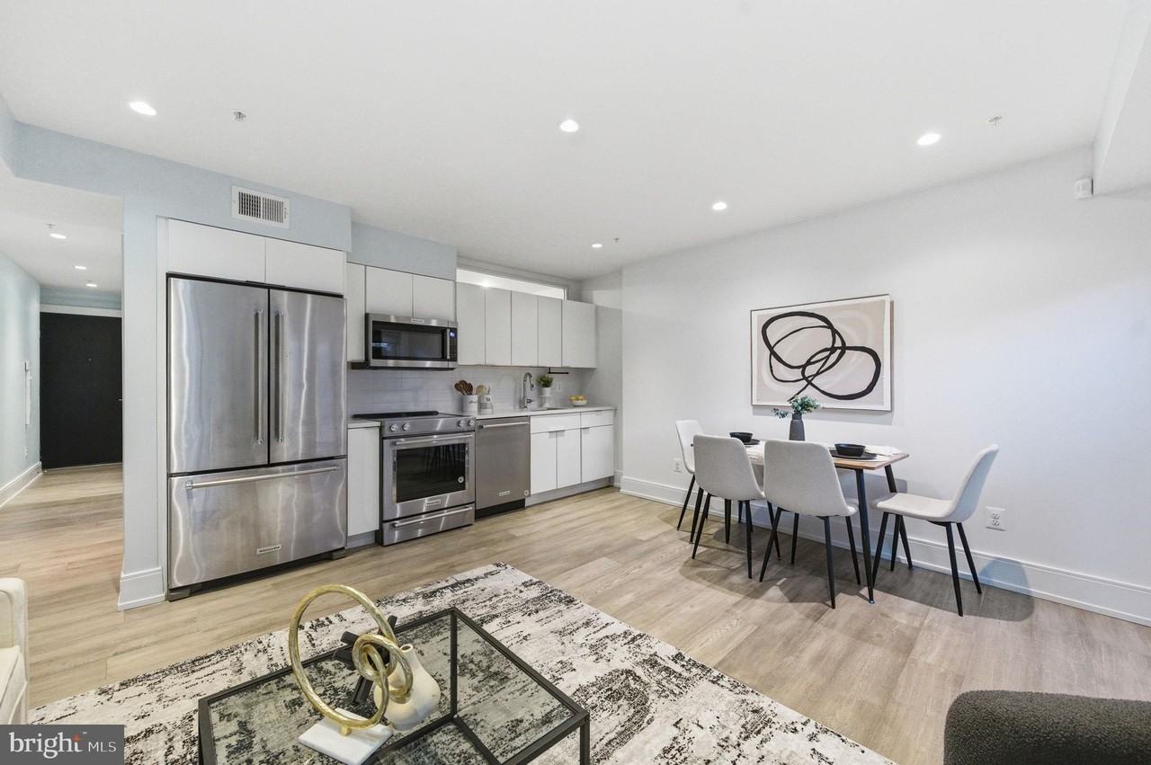 1465 Harvard St Nw #B101 - Photo 4 of 21