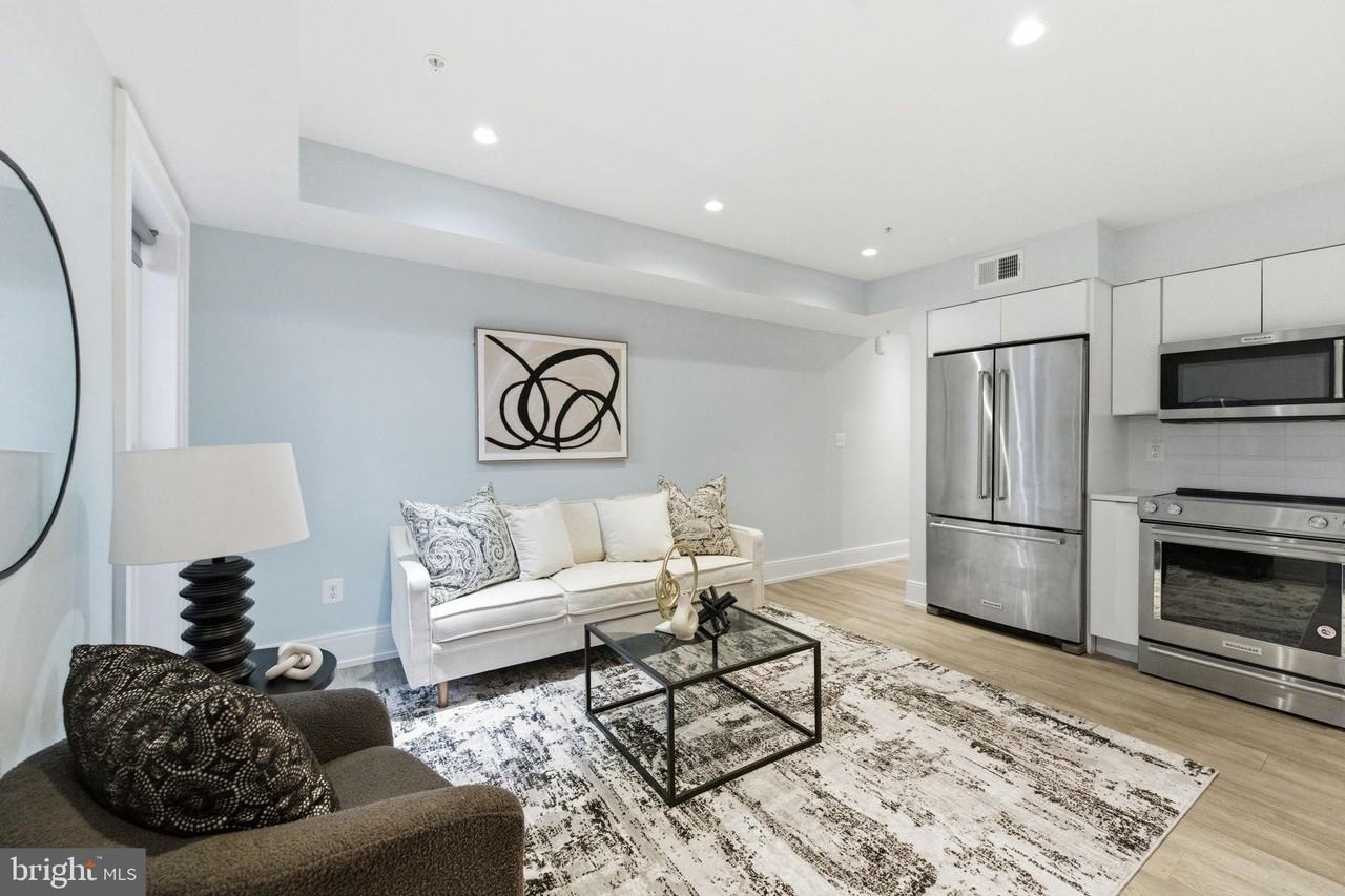 1465 Harvard St Nw #B101 - Photo 5 of 21