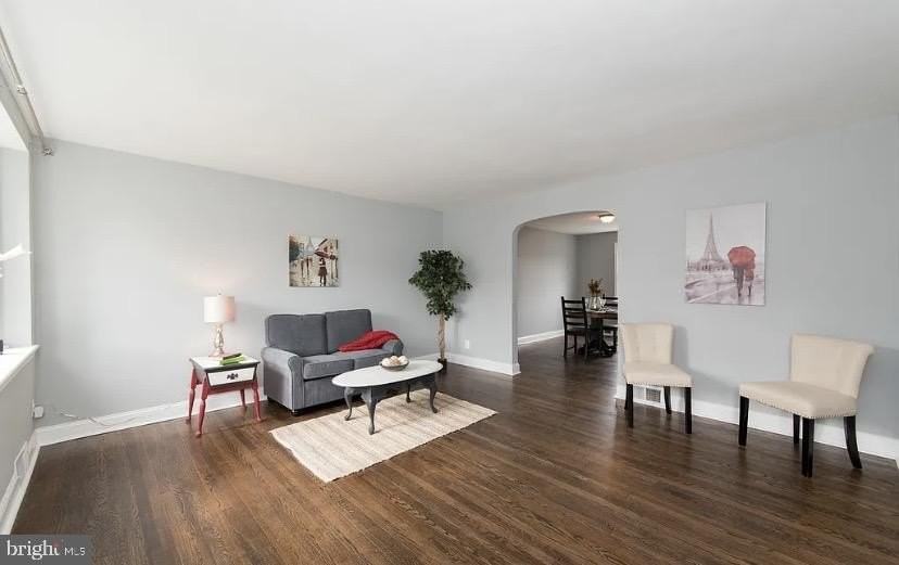 1224 Winston Ave - Photo 4 of 26