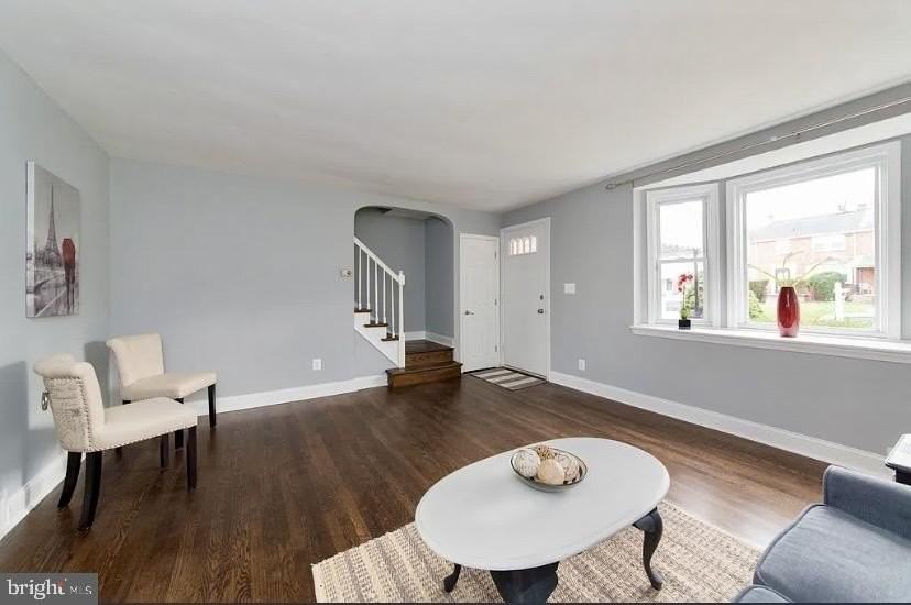 1224 Winston Ave - Photo 5 of 26