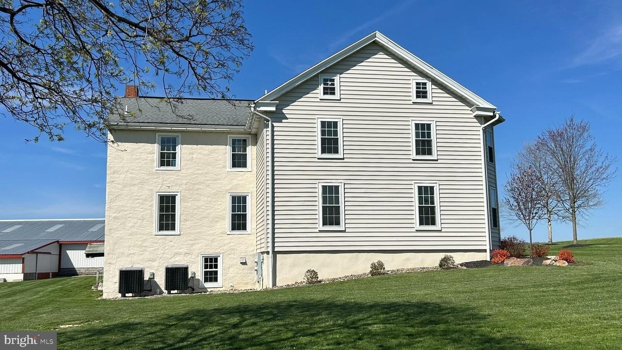 165 Ammon Rd - Photo 6 of 32