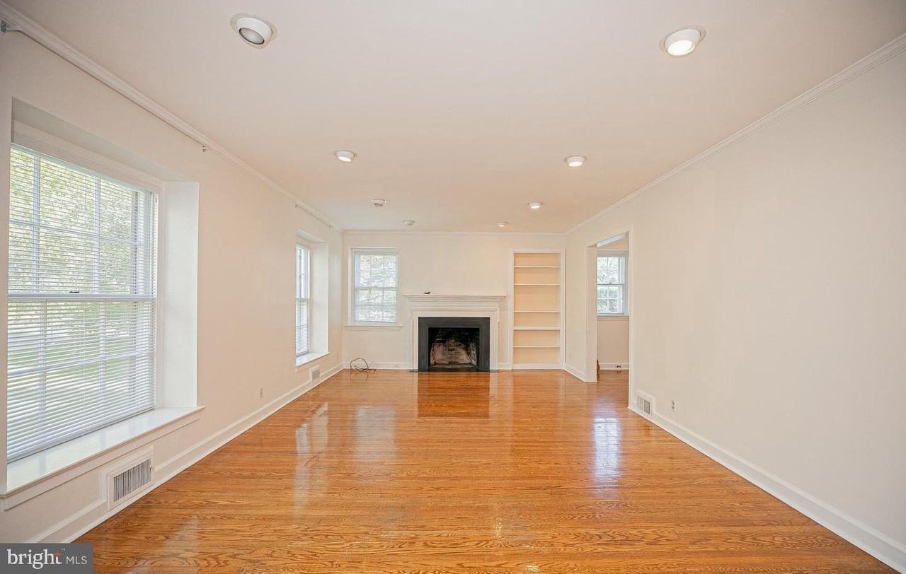 526 Williams Rd - Photo 6 of 28