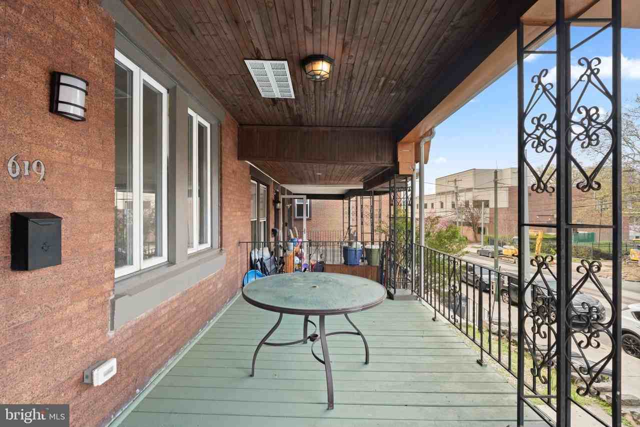 619 S 42nd St - Photo 2 of 30