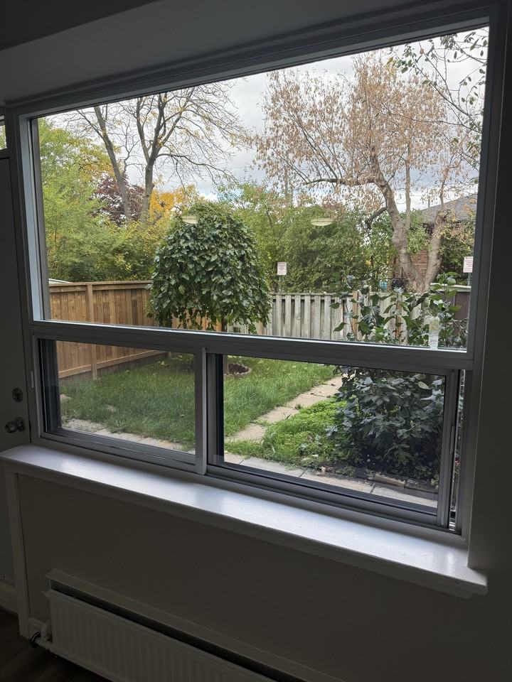 2808 Keele Street Apartments - Photo 6 of 18