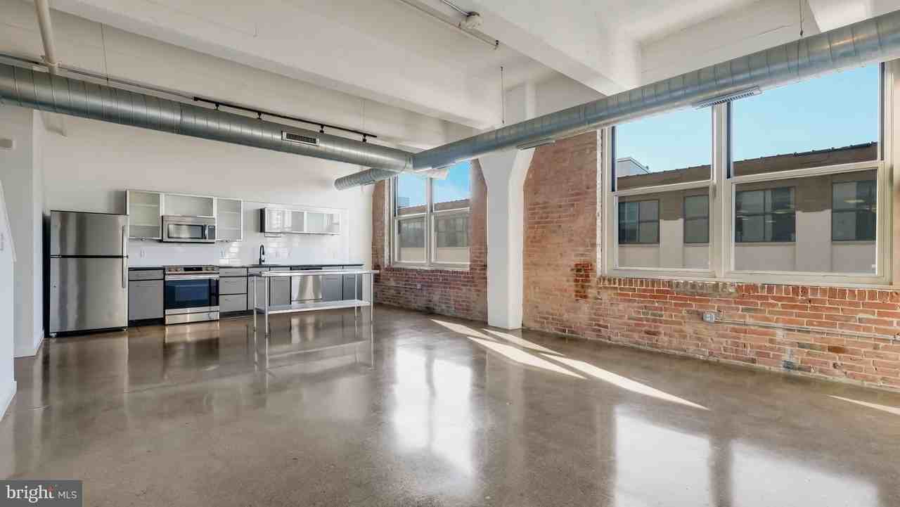 444 N 4th St #401 - Photo 2 of 29