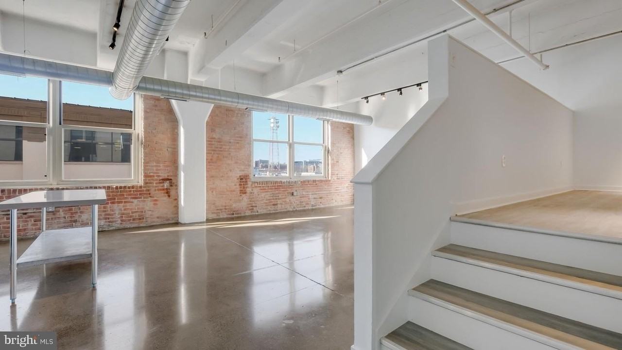 444 N 4th St #401 - Photo 6 of 29