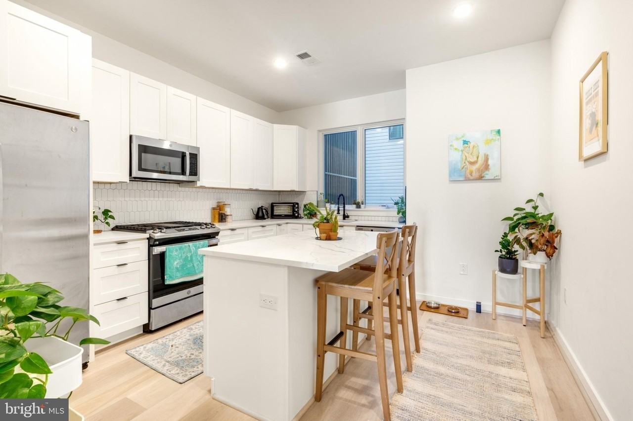 2212 N Front St #5 - Photo 7 of 25