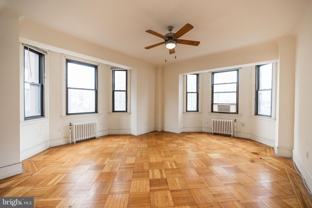 250 S 13th St #4D - Photo 1 of 1