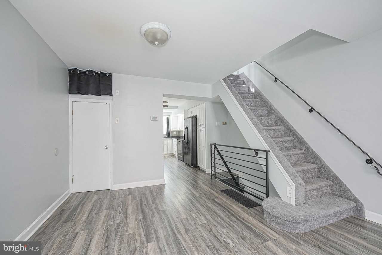 1920 Fitzgerald St - Photo 3 of 25