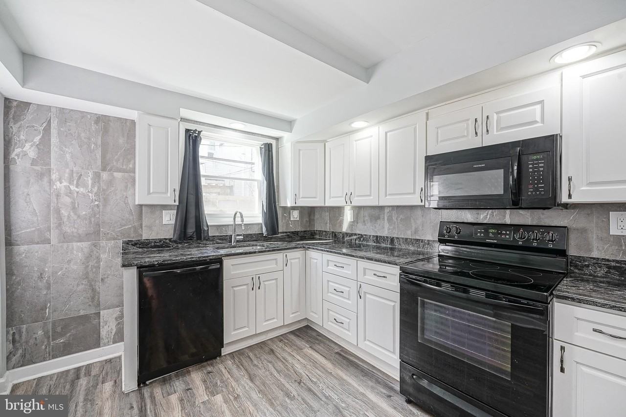 1920 Fitzgerald St - Photo 6 of 25