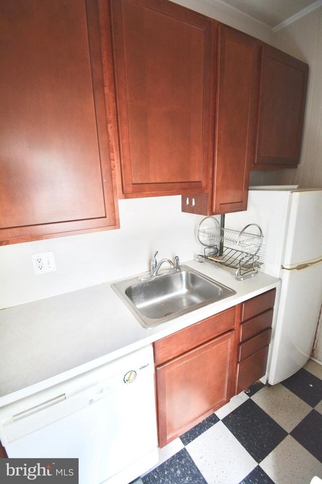 122 W Manheim St Apt 12 - Photo 6 of 15