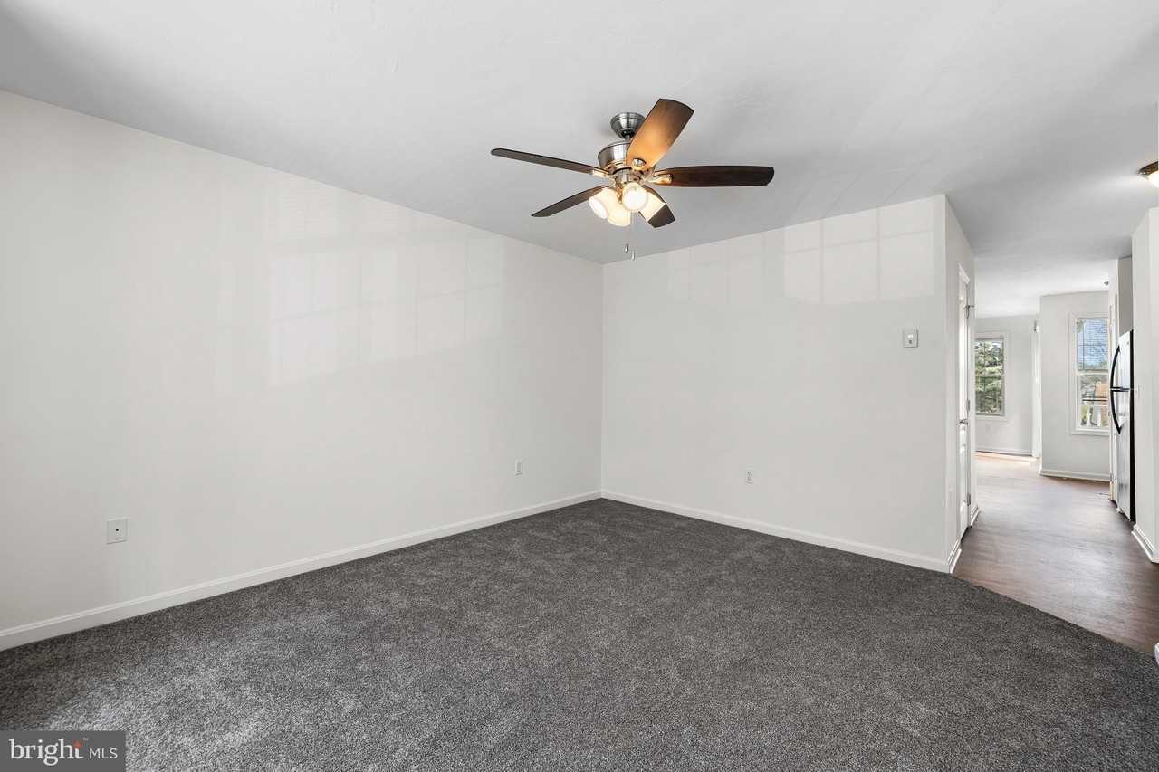 10 Shady Tree Ct - Photo 6 of 30