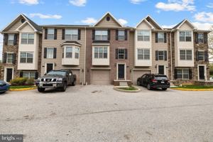 featured image of 32 Shady Tree Ct