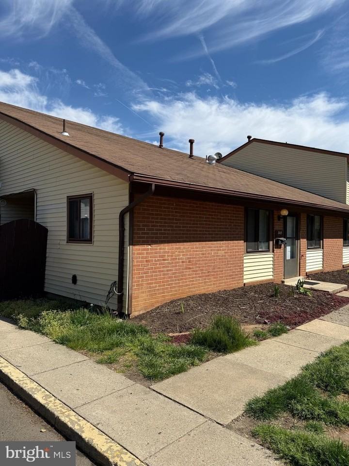 8415 Benecia Ct #37 - Photo 2 of 11