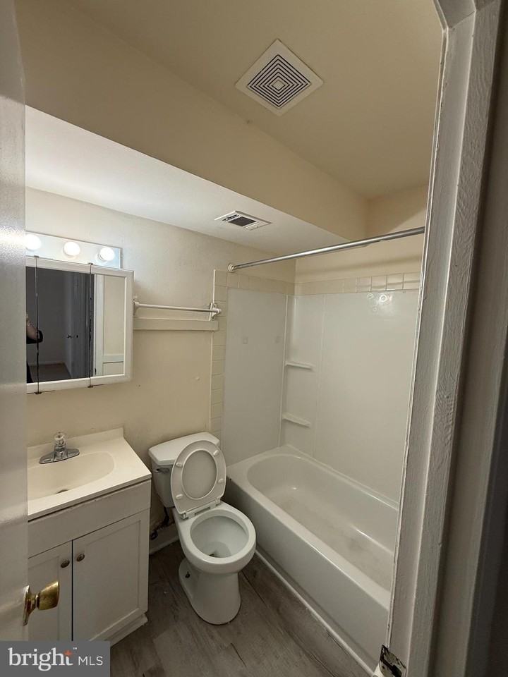 8415 Benecia Ct #37 - Photo 6 of 11