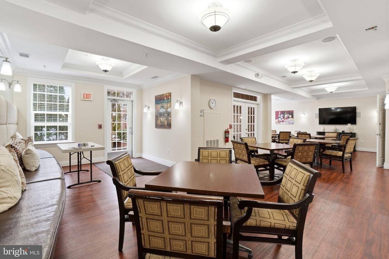 7871 Rolling Woods Ct #1104 - Photo 5 of 38