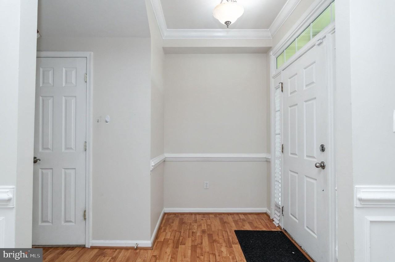 2723 Celestial Dr - Photo 3 of 43