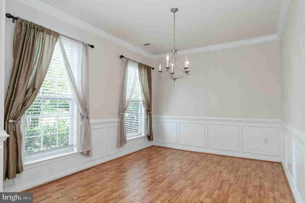 2723 Celestial Dr - Photo 4 of 43