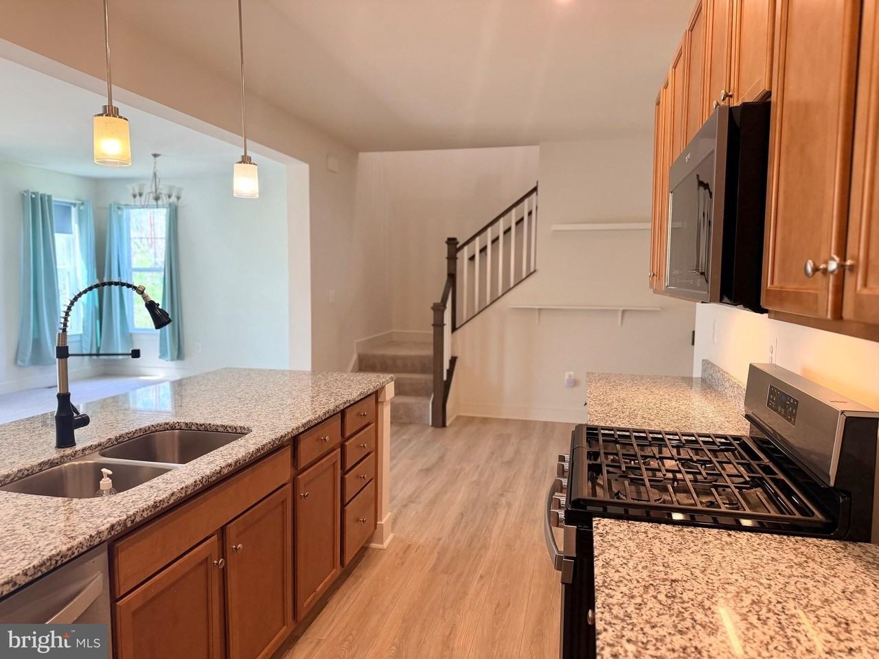 1530 Sandpiper Bay Loop - Photo 4 of 24