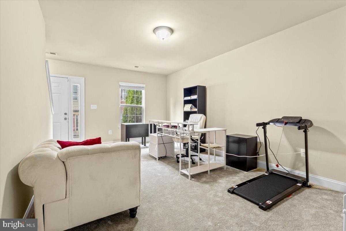 4410 Potomac Highlands Cir - Photo 4 of 30