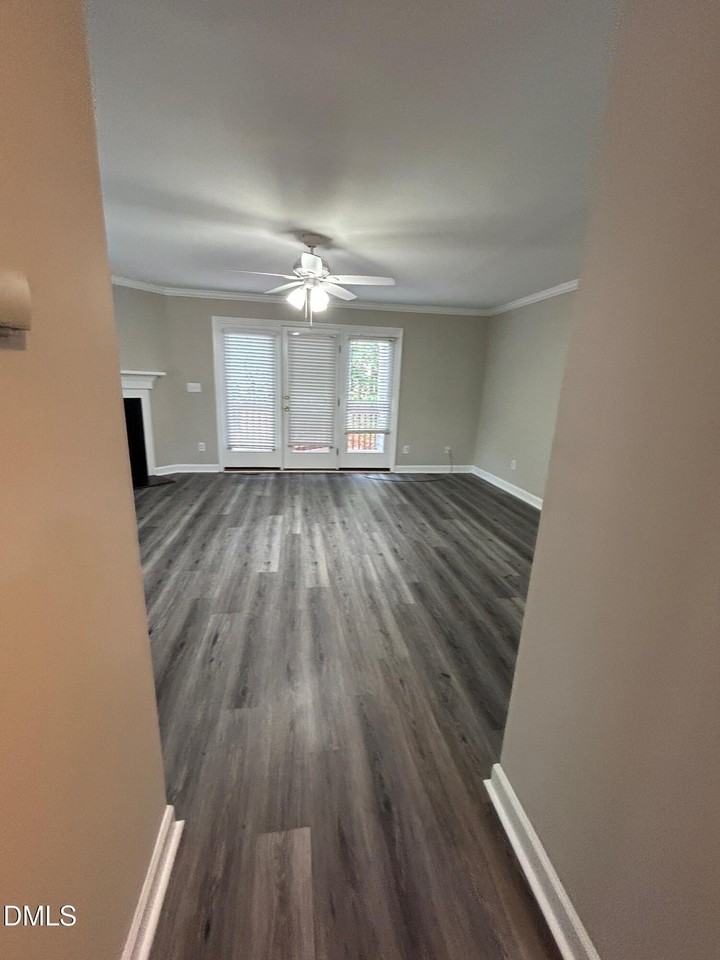 1801 Crystal Downs Ln - Photo 6 of 24