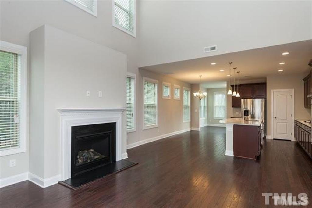 531 Rockcastle Dr - Photo 3 of 25