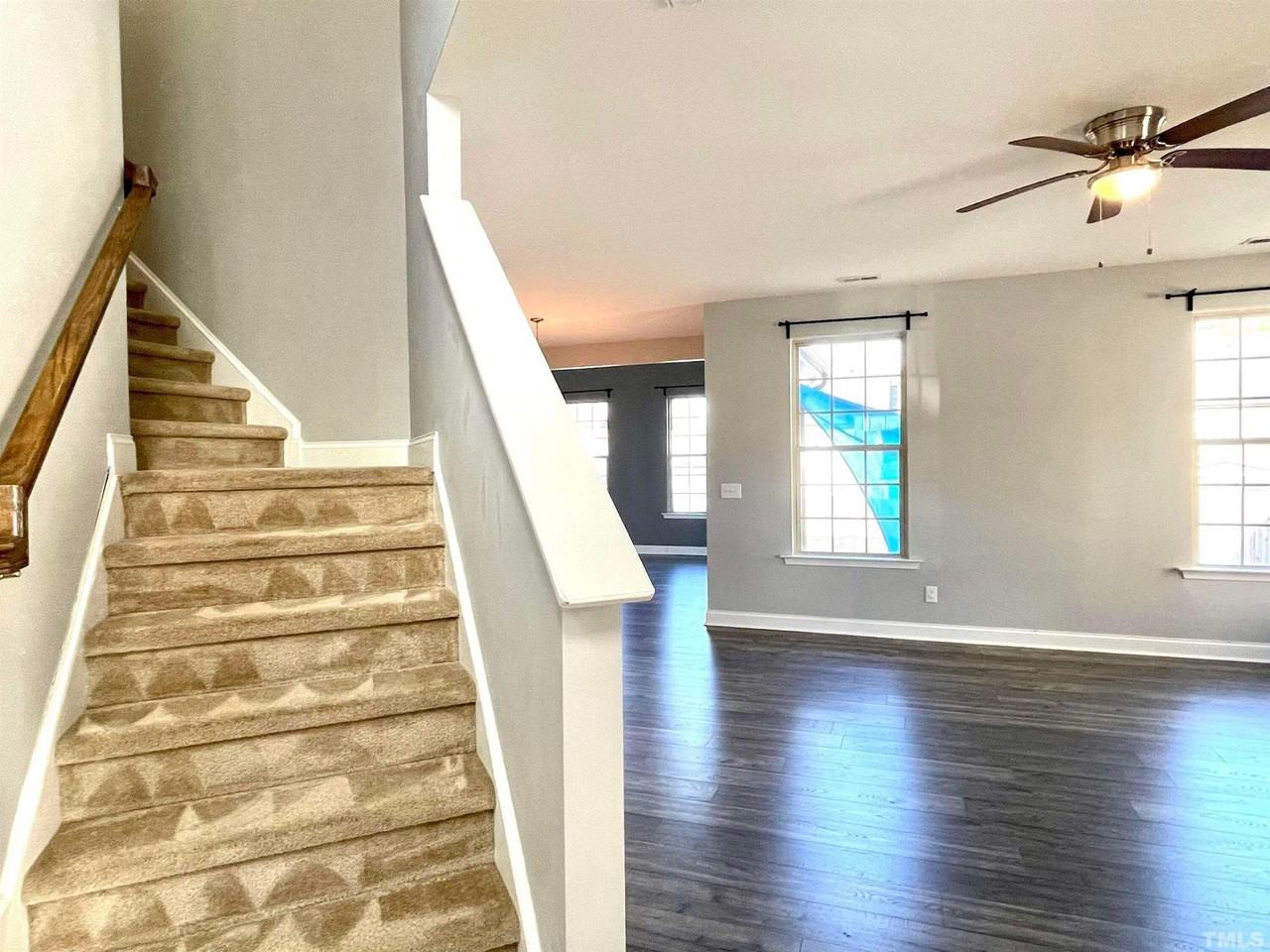 3713 Greenville Loop Rd - Photo 6 of 40