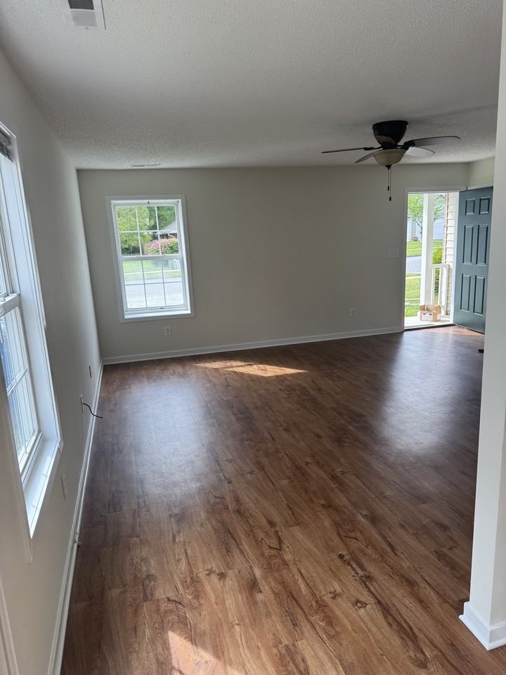 208 West Kilarny Road - Photo 3 of 8