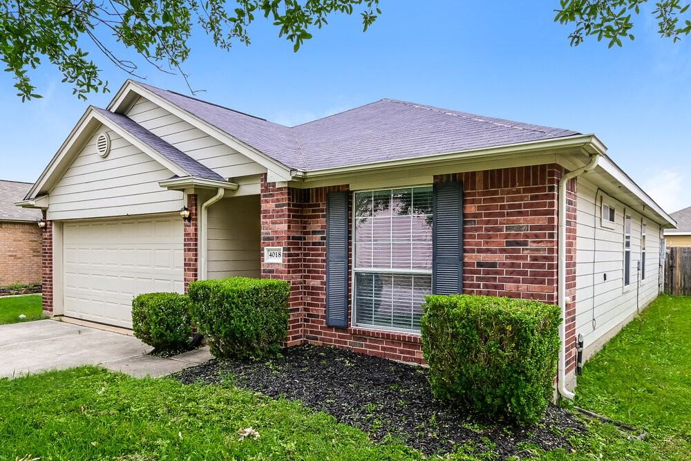 4018 Falvel Shadow Creek Dr - Photo 3 of 16