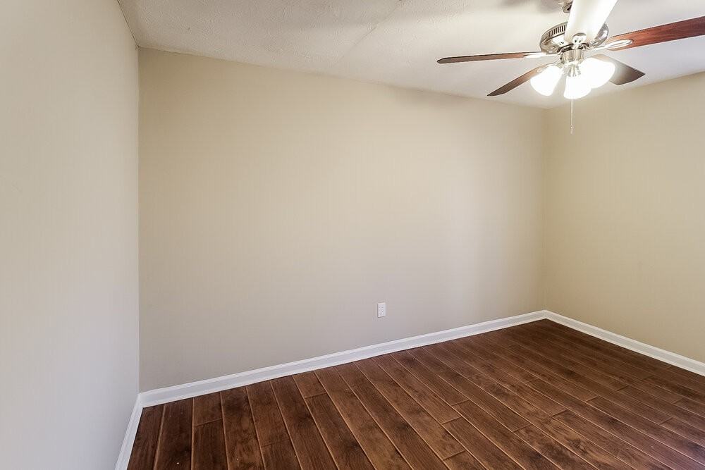 119 Richard Way - Photo 3 of 19