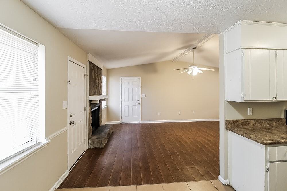 119 Richard Way - Photo 4 of 19