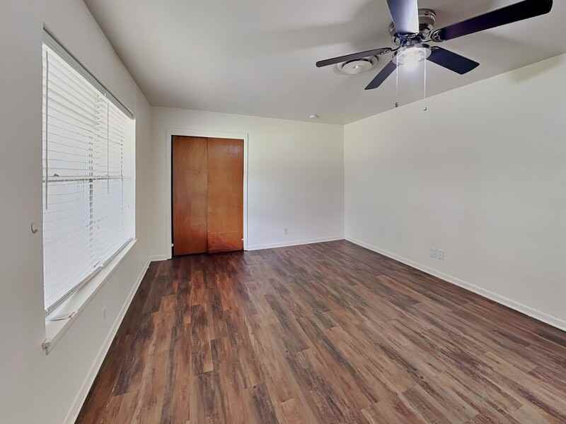 5311 Purington Ave - Photo 2 of 13