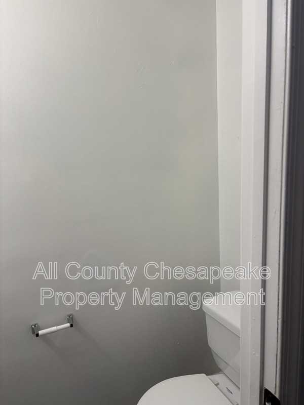 2023 W Lanvale St - Photo 6 of 17