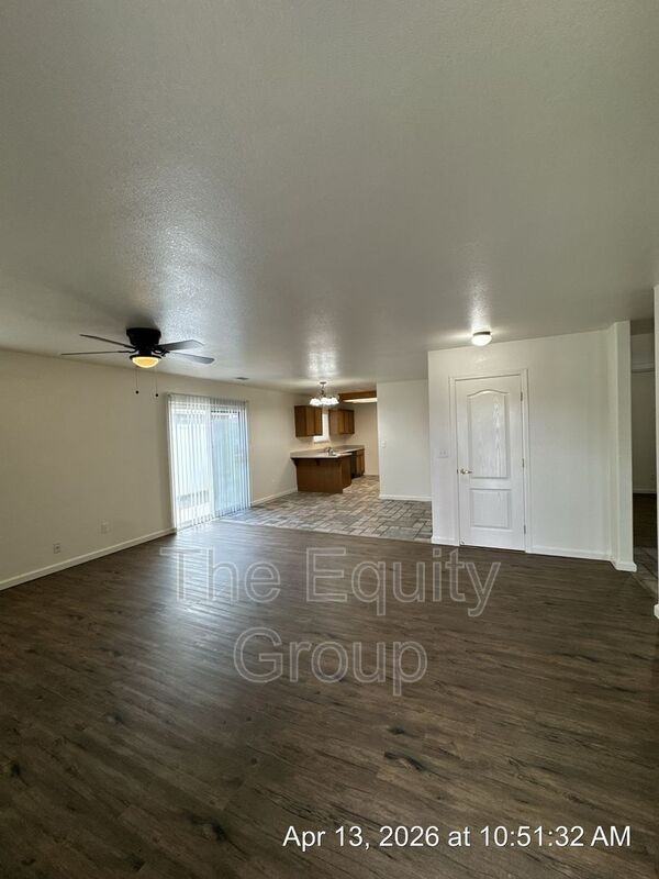 1923 Academy Ave - Photo 3 of 25