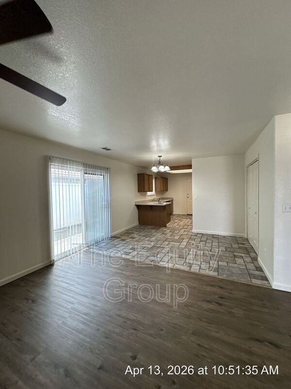 1923 Academy Ave - Photo 4 of 25