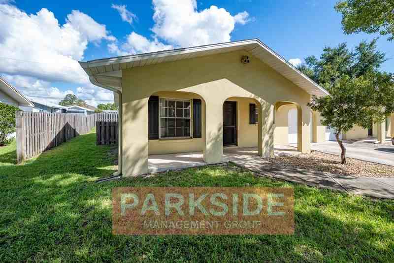 122 Landmark St - Photo 4 of 33