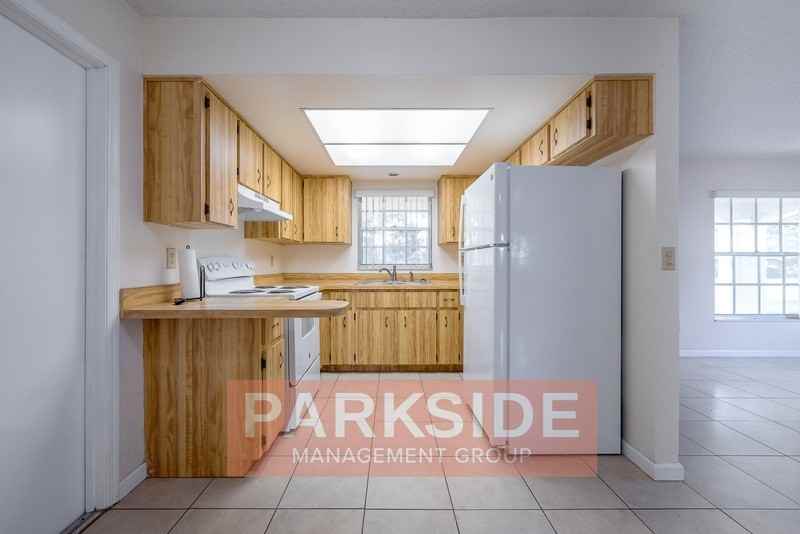 122 Landmark St - Photo 6 of 33